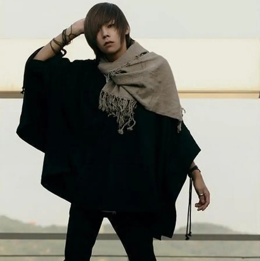 

Size Clothing Lager Free Shipping Version Of Men 's Korean Fashion Bat Cloak Coat / S-2xl