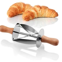 stainless steel kitchen triangular dough wheel knife roller knife horn bag wheel knife baking tools