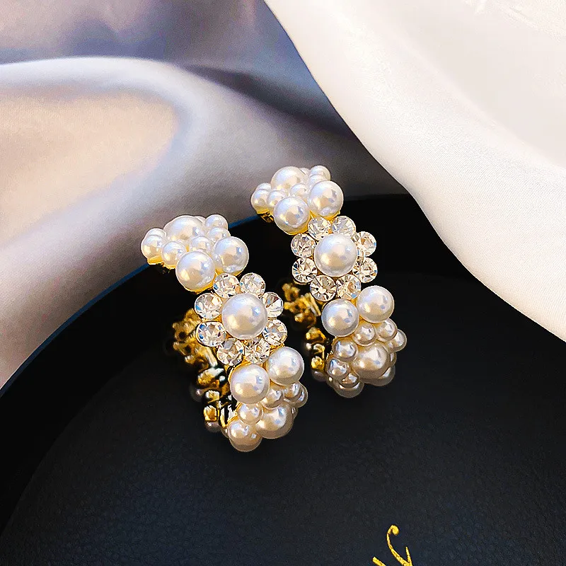 

FYUAN Pearl Rhinestone Geometric Hoop Earrings for Women Ronud Crystal Earring Weddings Party Jewelry Gift