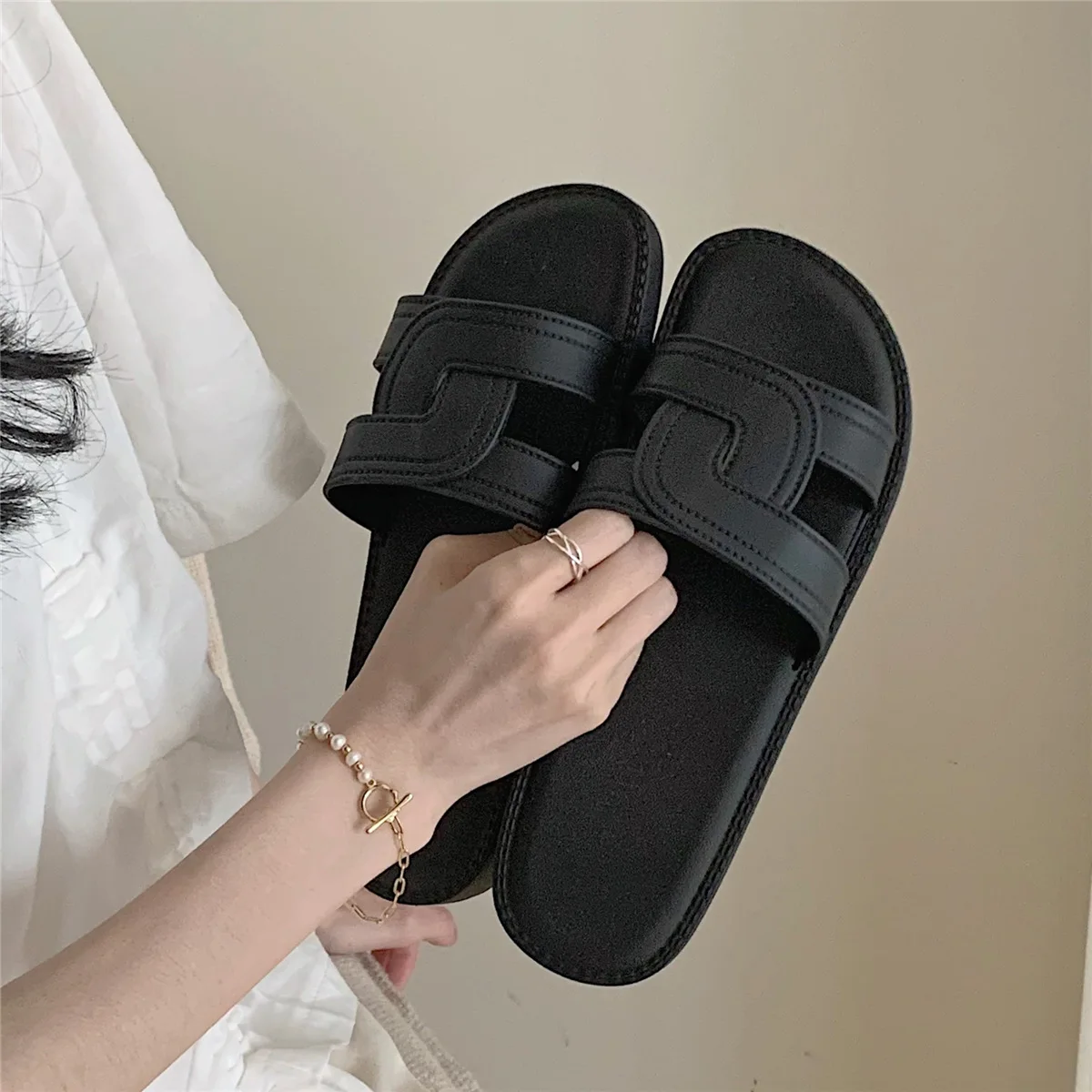 Сандалии Женские однотонные на плоской подошве повседневные Простые Модные