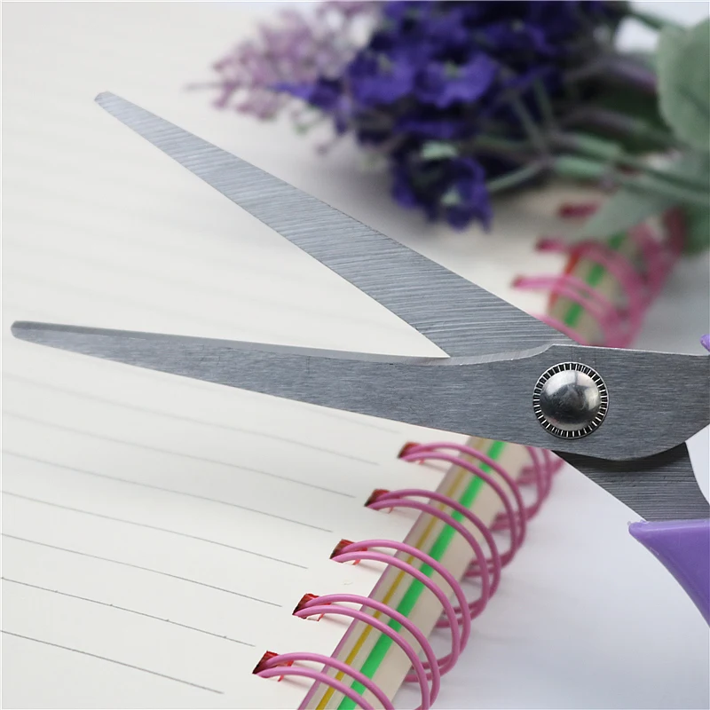 Канцелярские ножницы офисные студенческие для резки бумаги тонкие 18 см 1 шт.