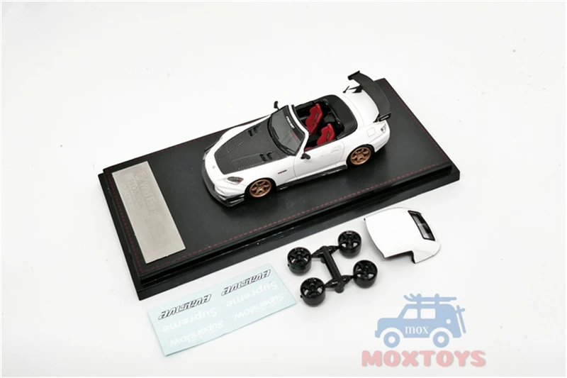 

Wild Fire 1:64 Honda S2000 Voltex Removable Roadster White Resin Model Car