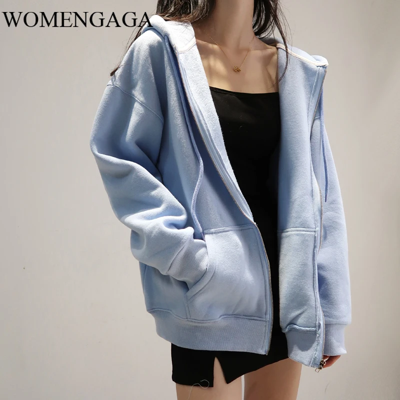 

Hoodies & Sweatshirts