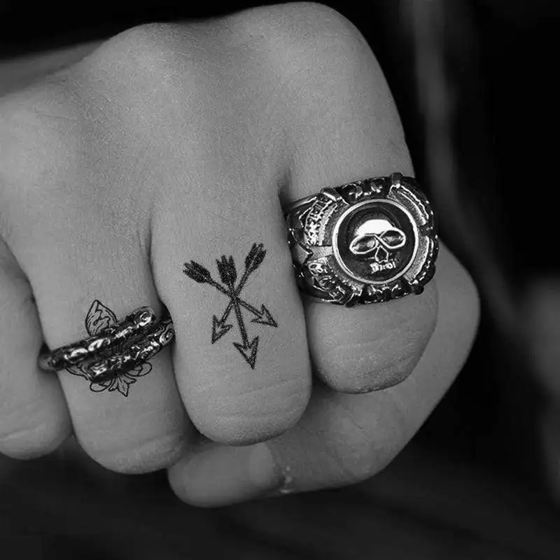 

Popular Fashion Trendy Retro Punk Style Skull Cross Rings Men's Hip-hop Domineering Party Locomotive Accessories Jewelry Gifts