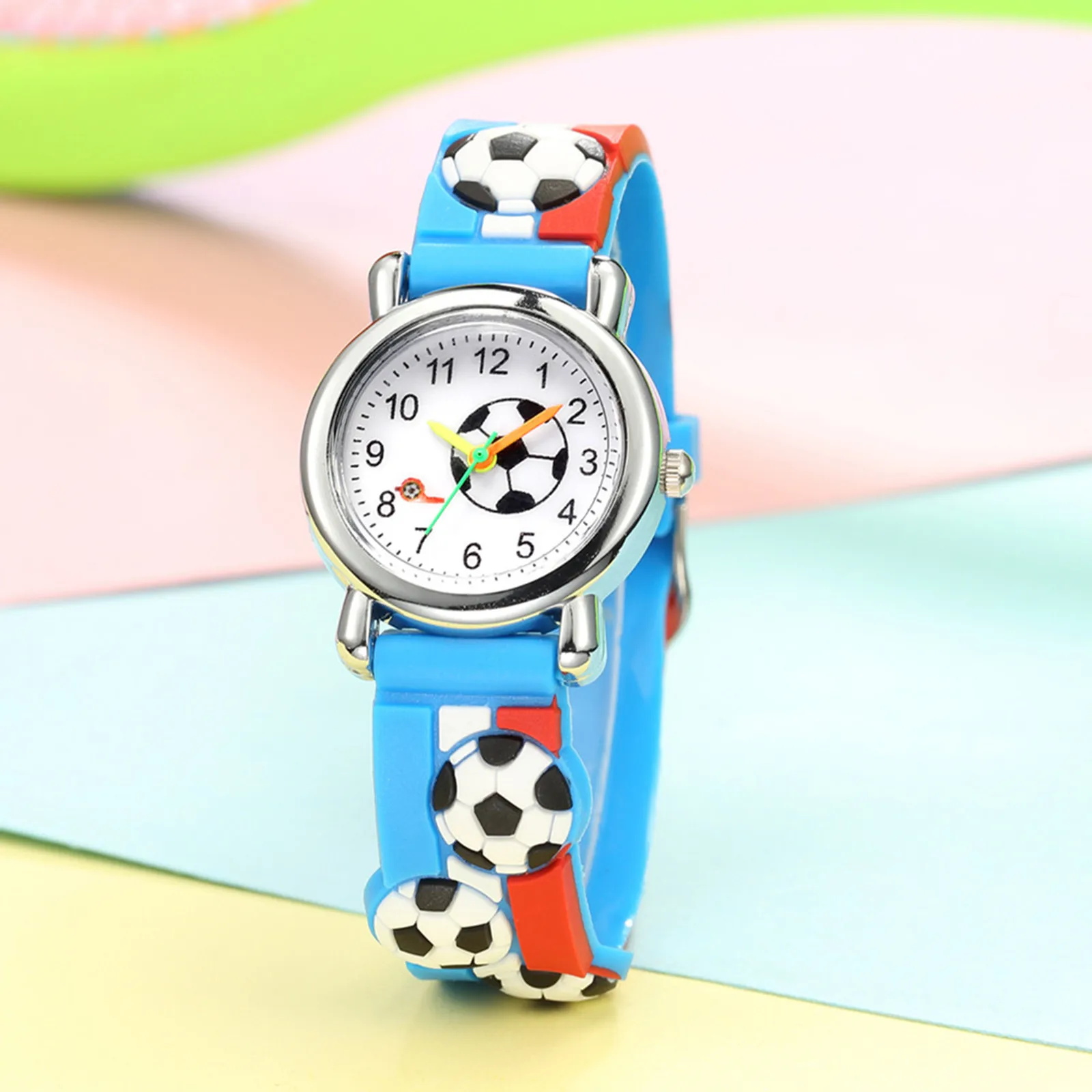 

Children Fashion Football Pattern 3D Relief Design Quartz Watch Kids Silicone Band Strap Sport Wristwatch Waterproof Watches