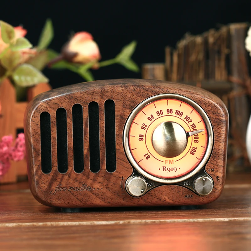 

Retro FM Radio Bluetooth Speaker Portable Cherry Wood Radio Rechargeable Battery Operated, Old-Fashioned Design, Supported AUX I