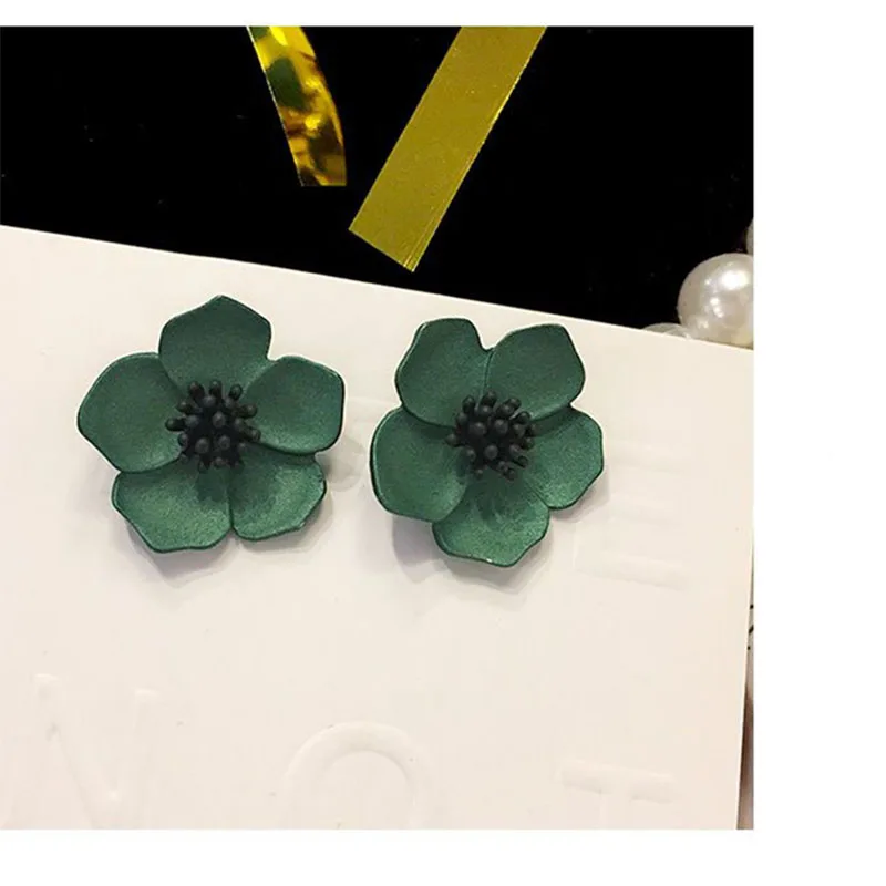 Модные цветочные серьги, Винтажные серьги с растительным цветком Cherokee Rose, женские серьги-гвоздики, зеленые, красные, черные лепестки, серьги, ювелирное изделие