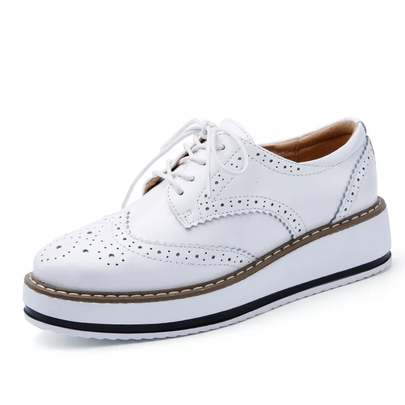 

White Women Platform Sneakers Woman Designer Brogues Fashion Patent Leather Shoes Female Breathable Comfortable Flats Shoes QJ
