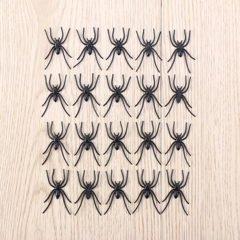 

50 Pcs Black Spiders Prank Joking Funny Gadgets Horrific Decor for Parties Carnivals Costume Party (Black)