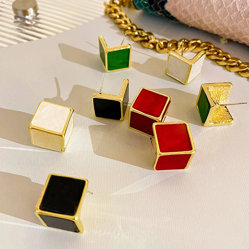 

Solid Color Cube Earrings for Women Korean Geometry Fashion Elegant Simplicity Stud Earrings Female Trendy Delicate Ear Studs