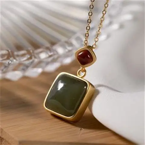 

Original New S925 Silver Natural Hetian Jade Gray Jade South Red Personality and Fashion Ladies' Pendant Chain Set