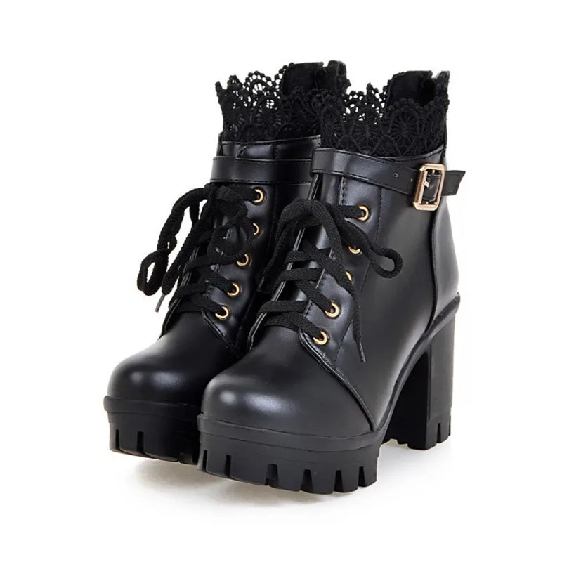 LIN KING/женские ботинки черного и белого цвета короткие с круглым носком на высоком