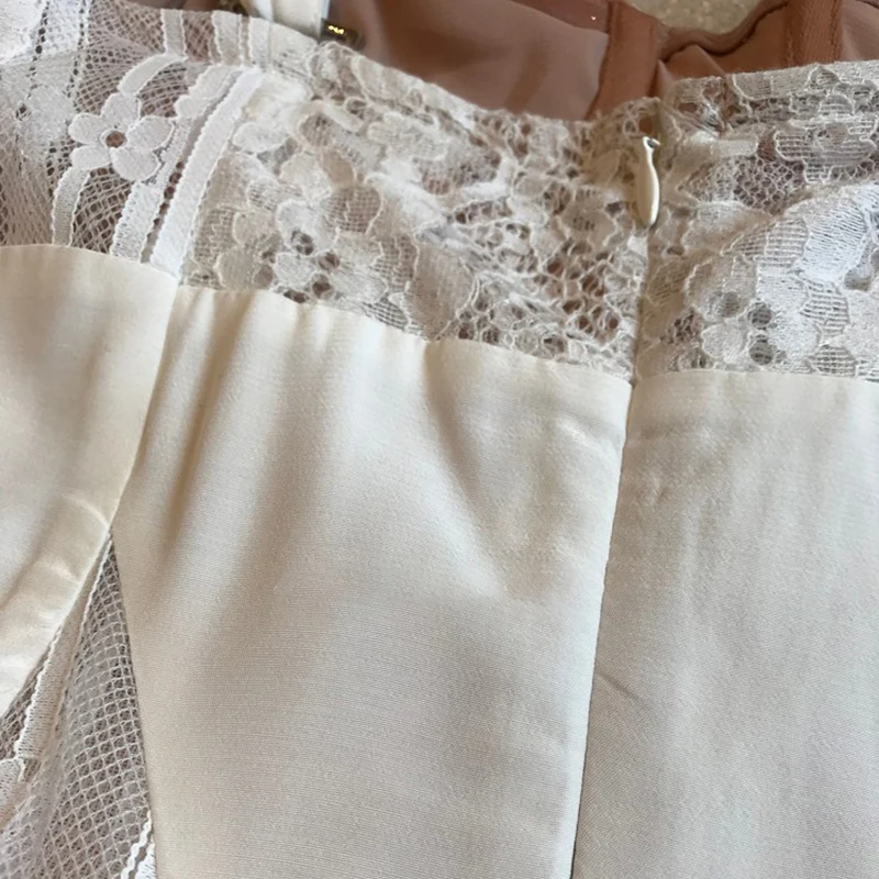 

SISPELL Patchwork Lace Dresses For Girls Square Collar Sleeveless High Waist Slimming Backless Women's Sexy Dress 2020 New Tide