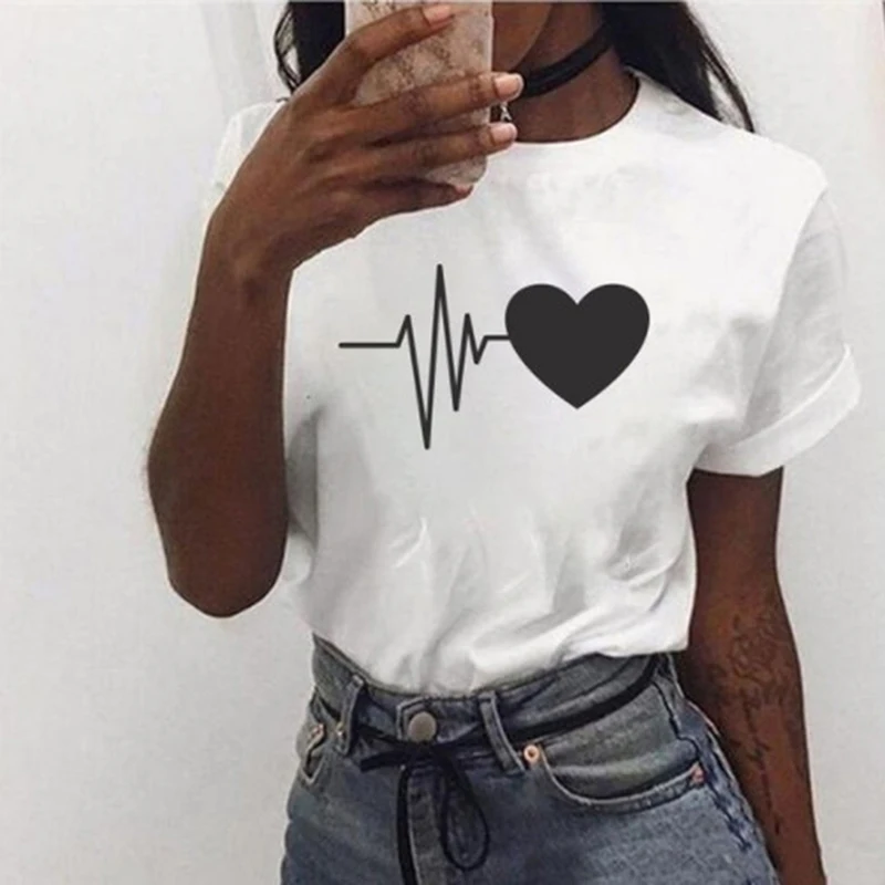 

Cute Heart Print Tshirt Women's Summer Tops Harajuku Graphic Tee Shirt Feamle Casual T Shirt Black White Tee Shirt Femme
