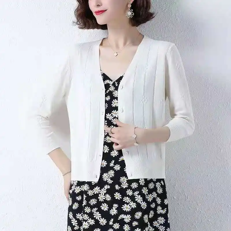 

Women 2021 Spring Summer New Fashion Knitted Cardigan Coats Female Thin Sunscreen Shirts Ladies Solid Color Short Shawl W141
