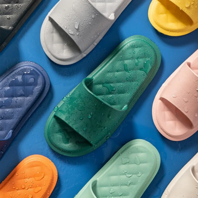 

Newest Plaid Thick Sole Home Slippers Platform Bathroom Slippers Women Fashion Soft Sole EVA Indoor Slides Woman Sandals 2021