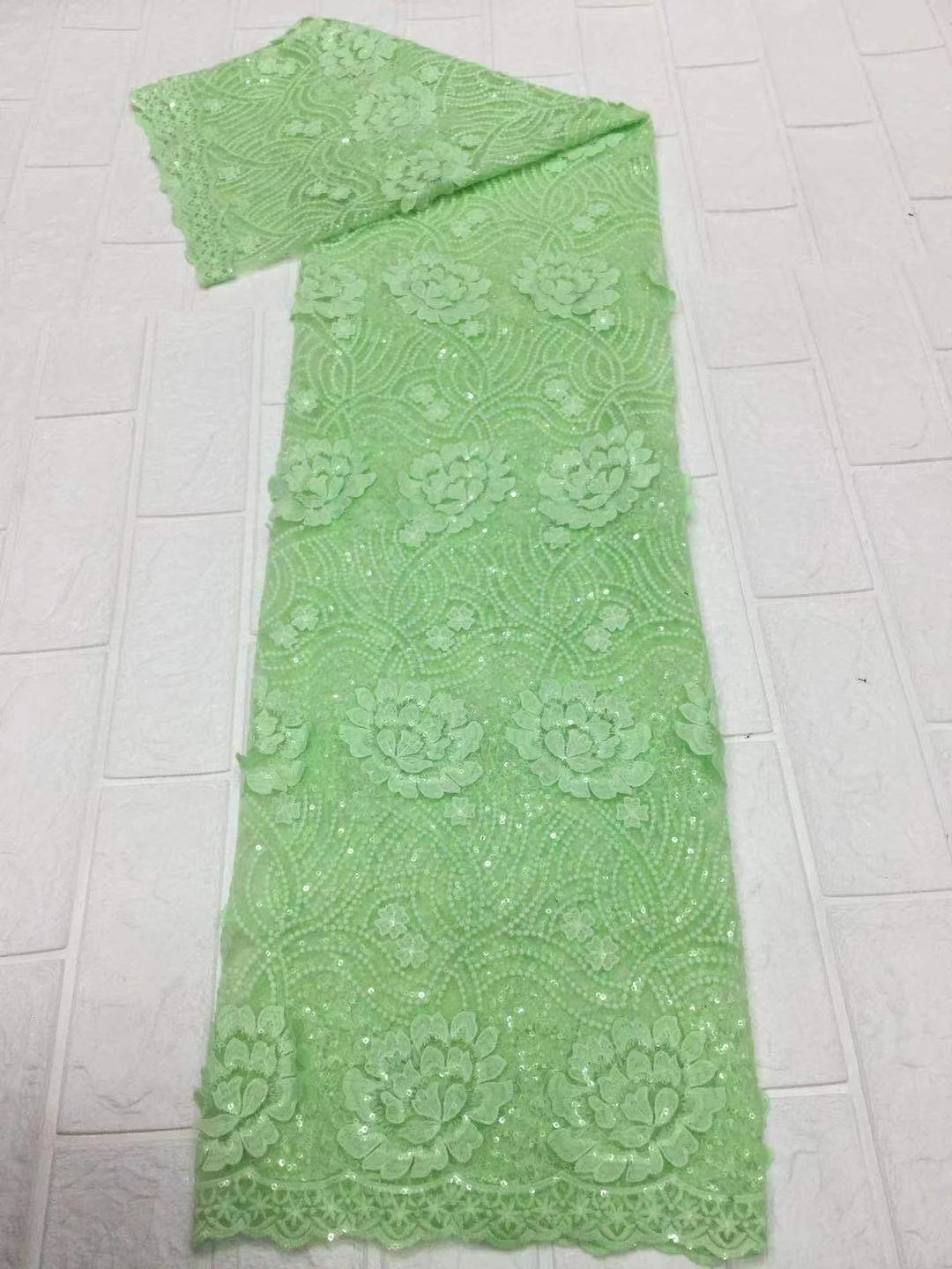 

CDN09 Lovely flower embroidered French lace with sequins,top quality African net lace fabric for party dress!