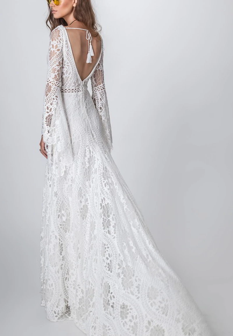 803#2021 New Design Long Lantern Sleeve Empire V-Neck Backless Small Train Beauty Backless Lace Boho Beach Wedding Dresses Women