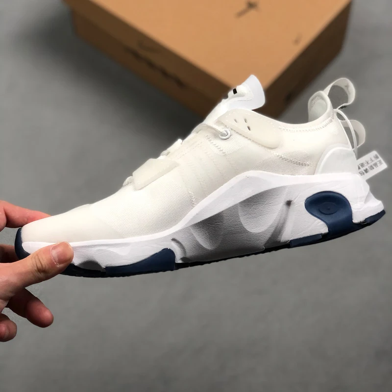 le coq sportif basketball shoes