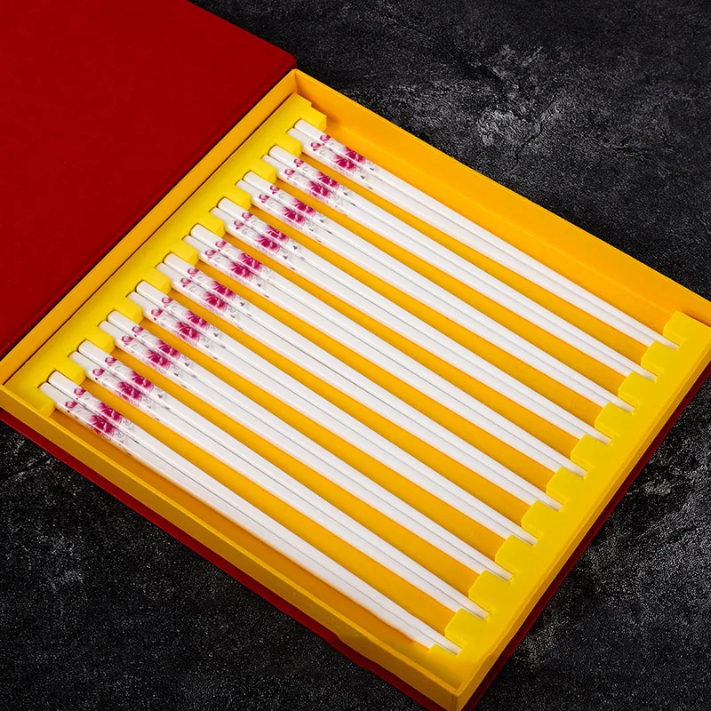 

New Luxury Chinese Style Ceramic Chopsticks Porcelain Tableware Bone China Chopsticks Set Portable Food Bar For Home Restaurants