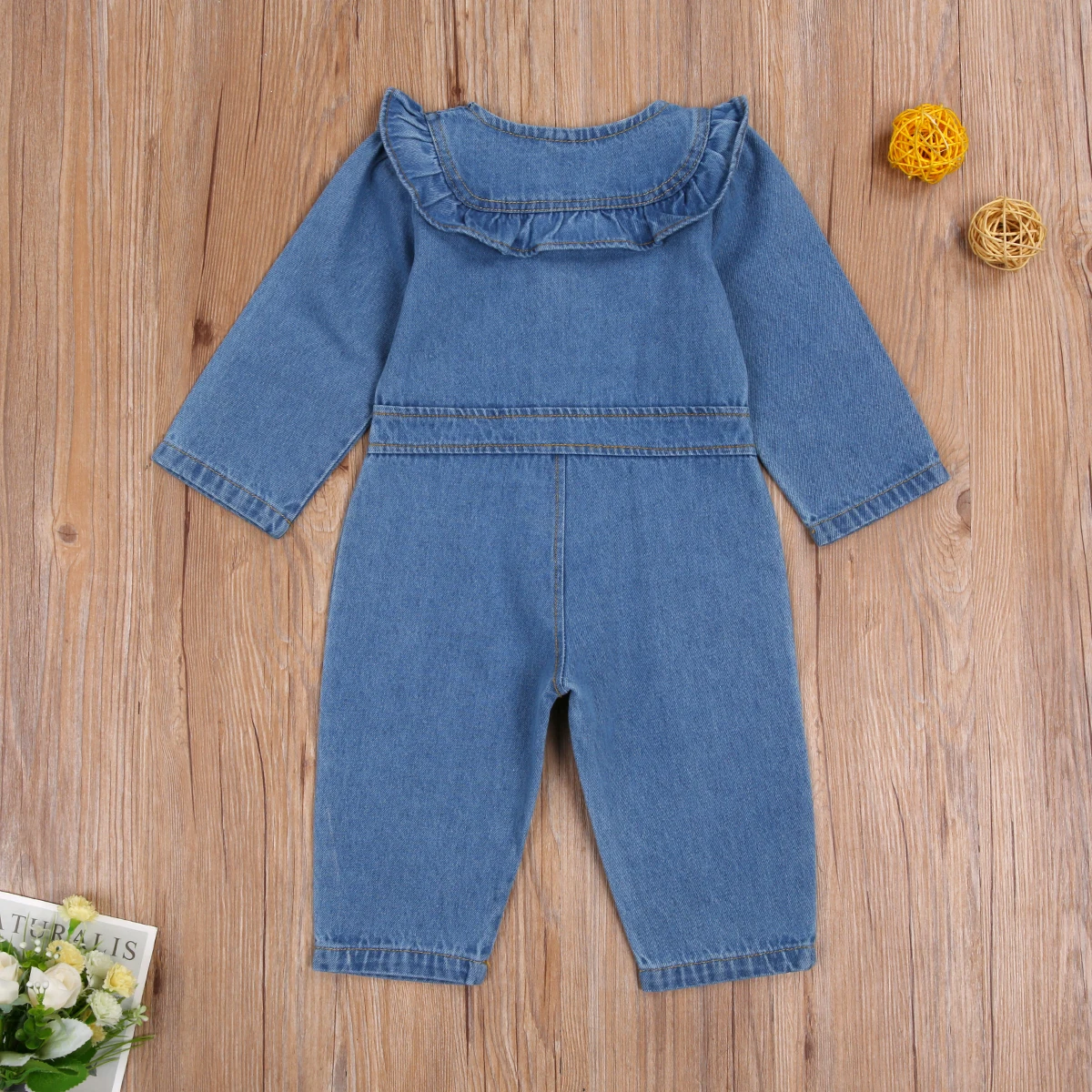 Комбинезон детский джинсовый на молнии с оборками и длинным рукавом От 1 до 6 лет |