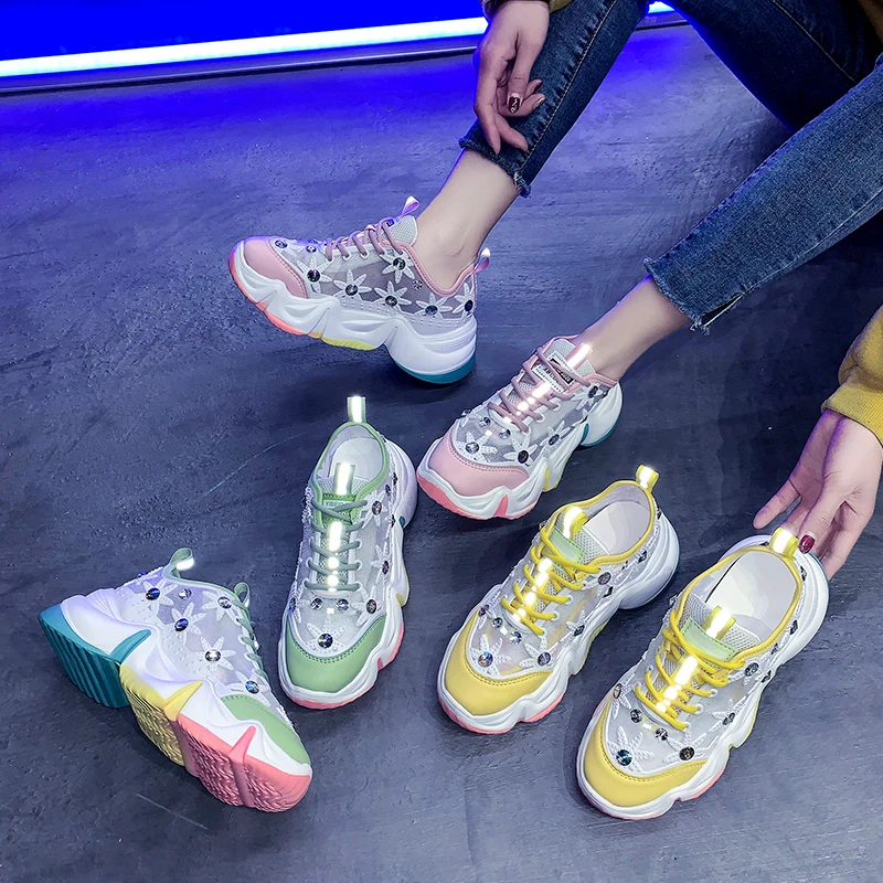 

New Air Mesh Women Casual Sneakers Female Luxury Flats Shoes Girl Fashion 2020 Summer Women Sneakers 2020 Walking Designer Shoes