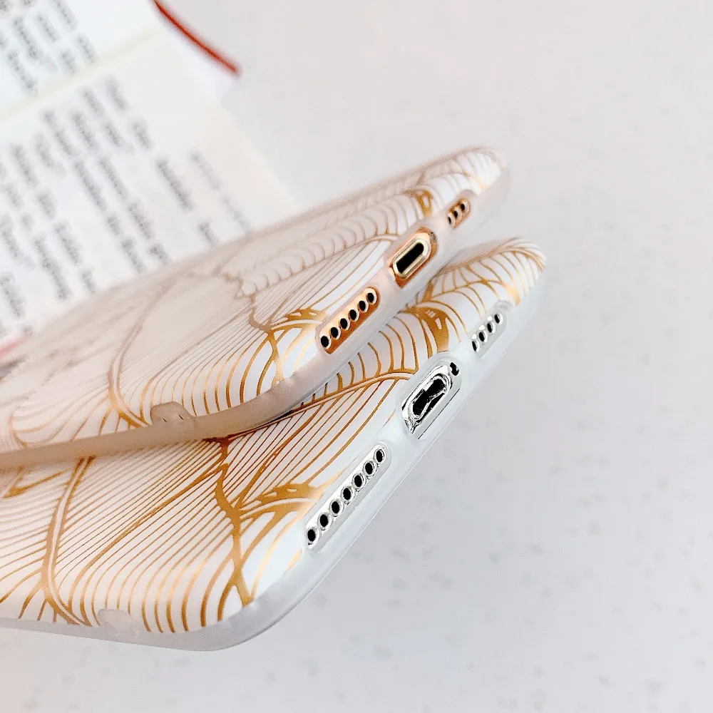 LACK Gold Plating Banana leaf Case for iphone 11 11Pro Max XS Max X XR 6 6S 7 Plus phone Case Luxury laser Back Cover Capa Coque