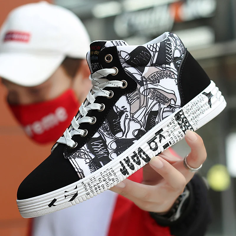 

Fashion Sneakers For Men Classic Graffiti Lace-up High Style Spring Autumn Vulcanized Flat With Camouflage Casual Shoes Men
