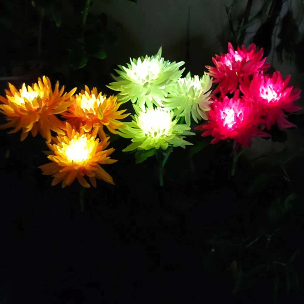 

2pcs LED Light Simulation Chrysanthemum Flower Solar Outdoor Lawn Stake Lamps Ornaments for Valentine Day Xmas Gift