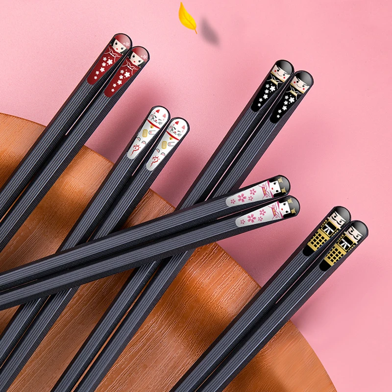 

New Alloy Chopsticks with Non-Slip Design Japanese Style Comfortable to Hand Durable Long Lasting Portable for Daily Life