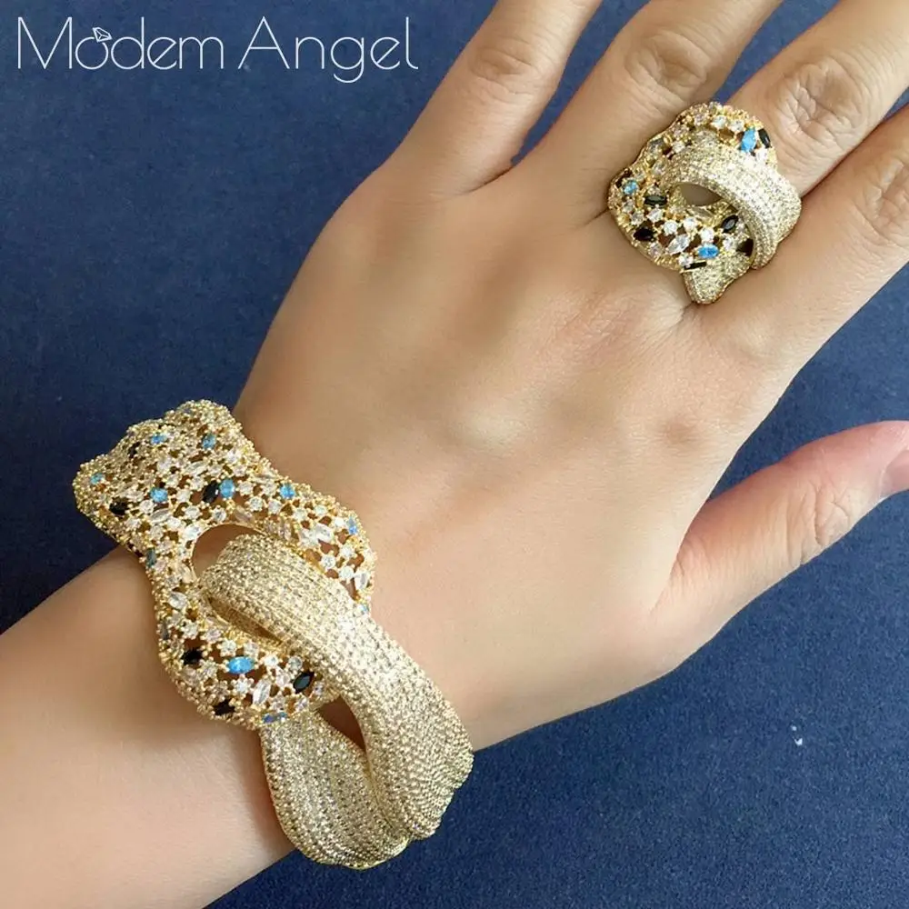 

Женский Свадебный комплект украшений ModemAngel, набор украшений из геометрических звеньев с намоткой крестиком и фианитом, набор обручальных колец