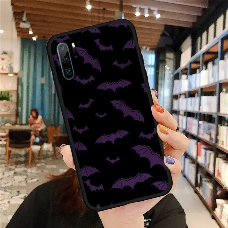 

Bat Skeleton Halloween pattern horror Phone Case For Huawei honor Mate P 9 10 20 30 40 Pro 10i 7 8 a x Lite nova 5t silicone