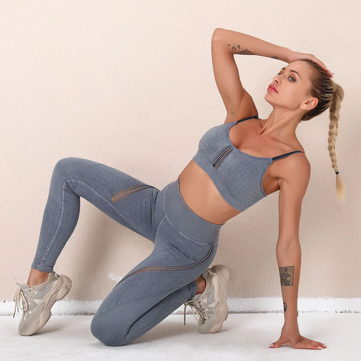 

Women Fitness Yoga Sets Newest Seamless Sports Suits High Waist Gym Clothes Fitness Pants Sportswear Workout Bra+Leggings 2 Pcs