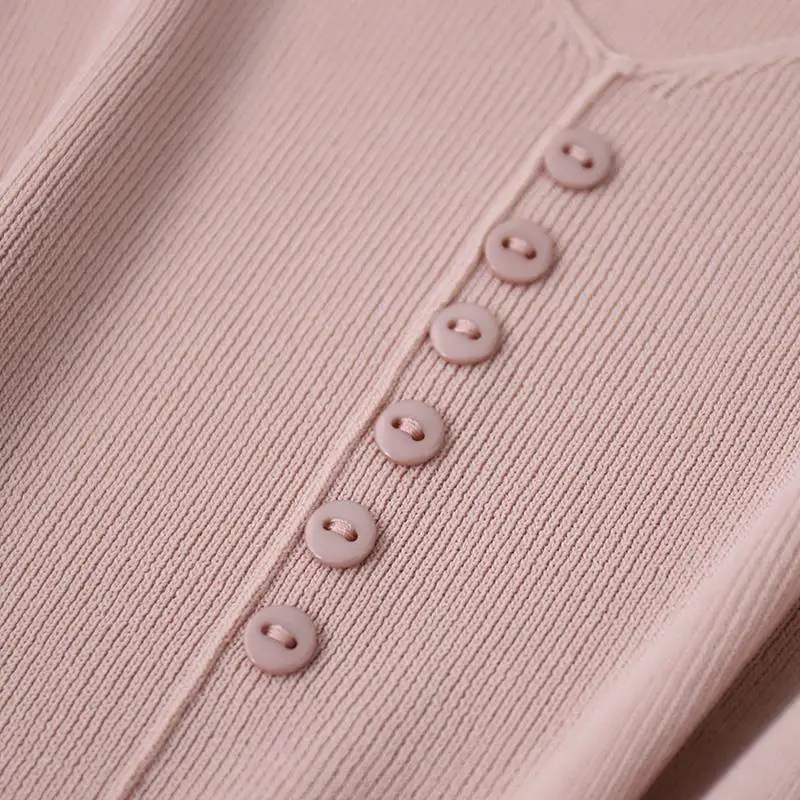 

Fashion Silk Blouse Women Clothes Loose V-Neck Plus Size Vest Blouses Femme Sleeveless Solid Knitted Ladies Tops Mujer 3XL Q4033