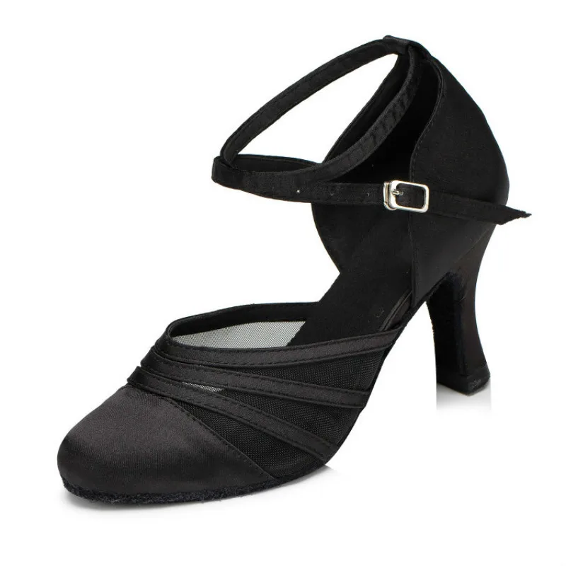 танцевальная обувь латина танго. туфли для бальных танцев латина 7 см. туфли для бальных танцев юниоры 1 латина. бальные туфли. туфли для бальных танцев бачата.