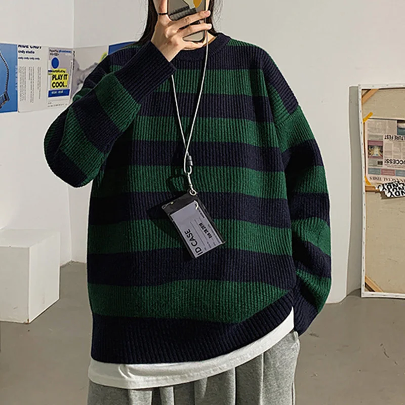 

Джемпер женский трикотажный в полоску, на осень/зиму