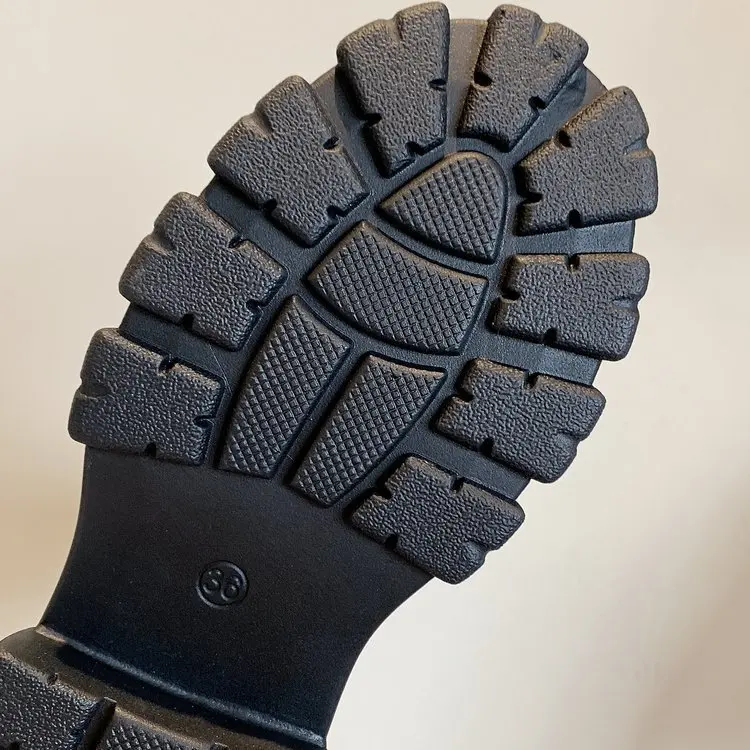 

Women Martin Boots Winter Cross Tied Round Toe Thick Bottom Plush Keep Warm Platform High Heels Causal Short Ankle Boots