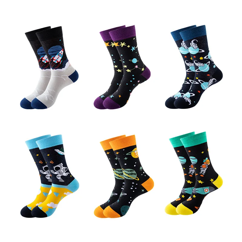 

New trendy tube socks female cartoon spaceman trendy brand socks men's European and American personality trendy socks