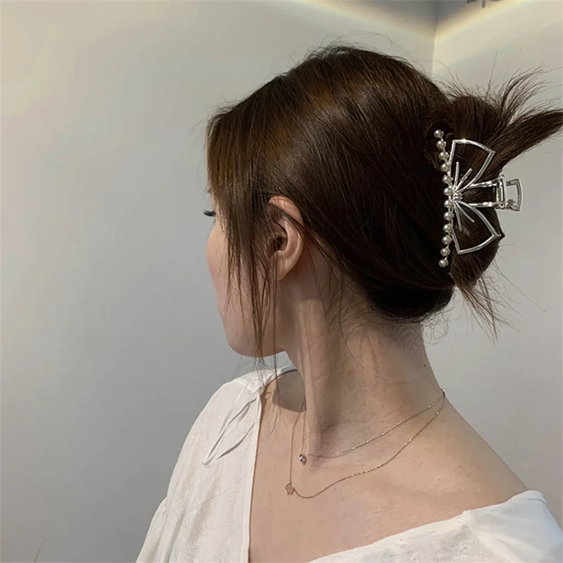 

Simple Metal Hollow Out Geometric Hair Claw Pearl Butterfly Hair Accessories Cross Crab Bath Clip For Women Girl Headwear