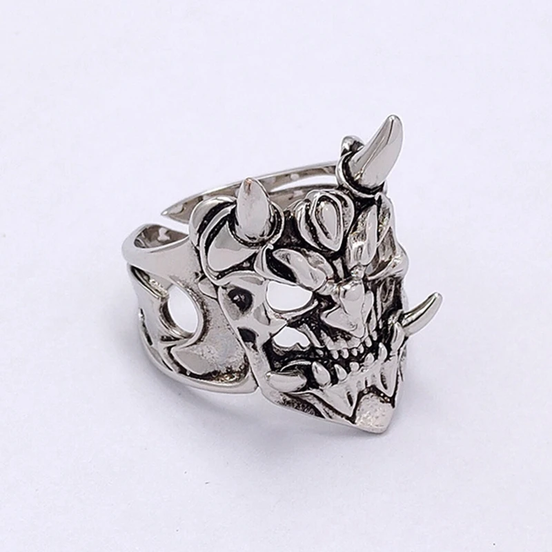 Мужское Винтажное кольцо в готическом стиле серебряного цвета - купить по