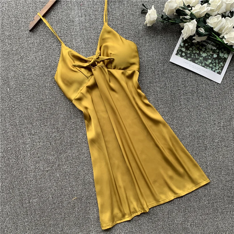 

Women Sweet Pink Bow Spaghetti Strap Nightdress Sexy V-Neck Backless Nightgown Solid Satin Sleepwear Casual Home Dress