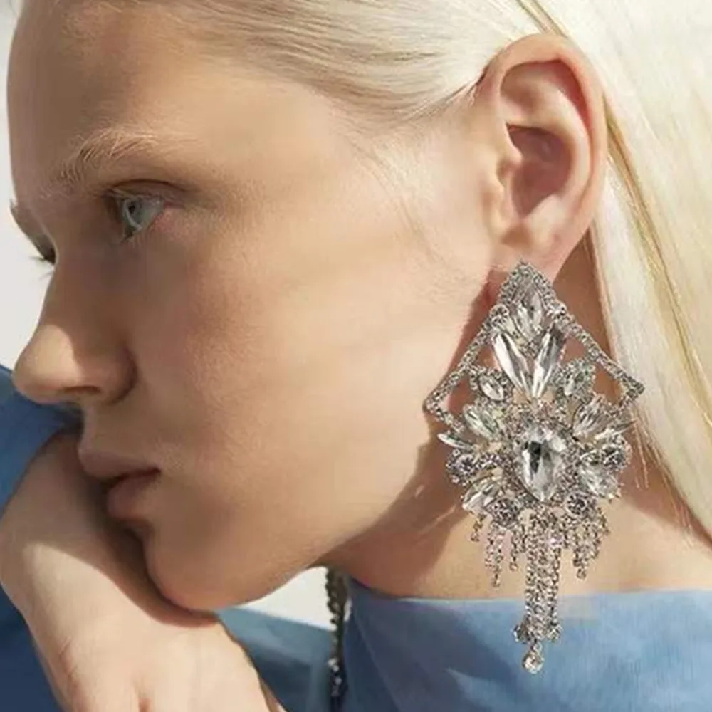 

Exaggerated Rhinestone Water Drop Tassel Dangle Earrings Dinner Jewelry for Women Royal Crystal Statement Big Drop Earrings Gift