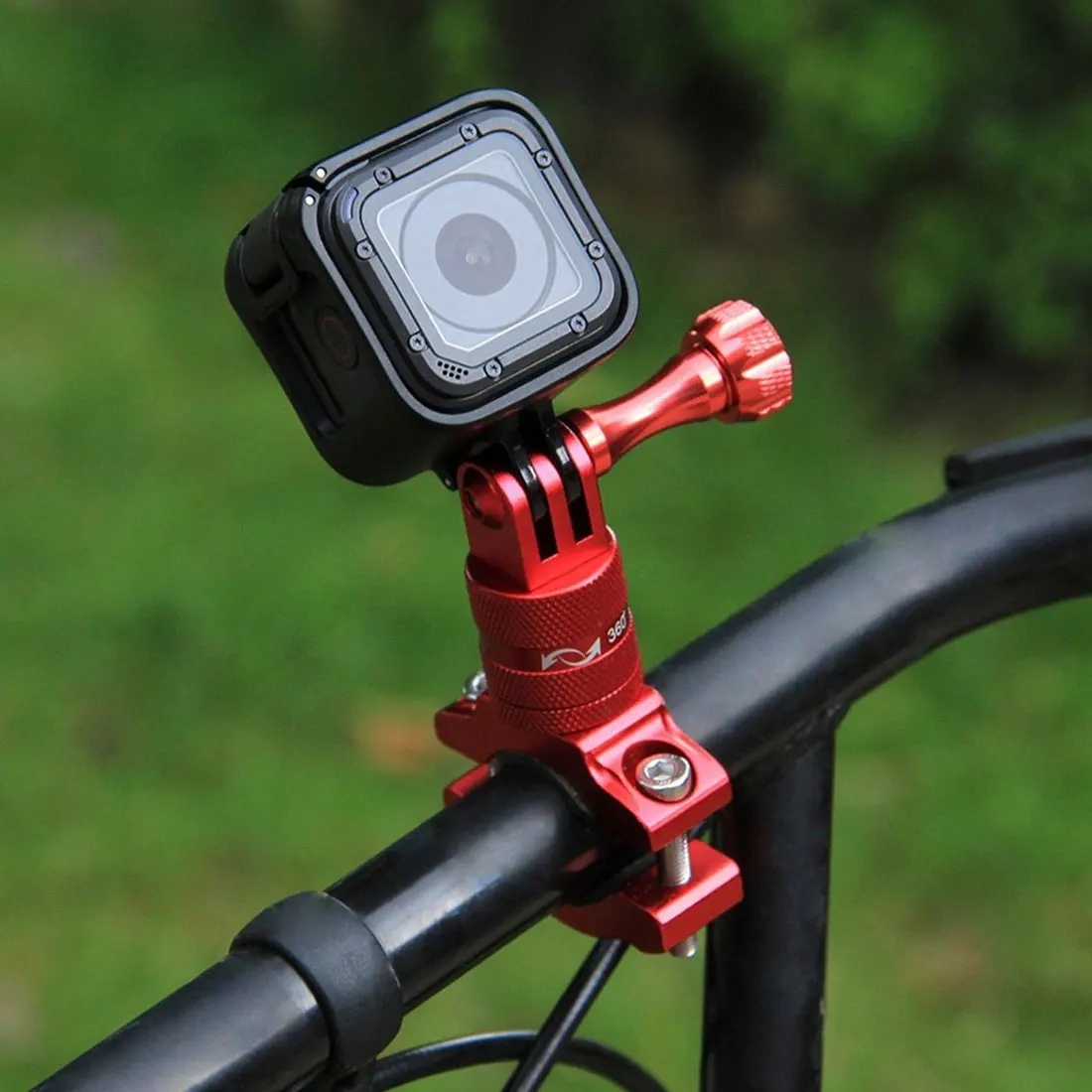 

360 degree rotating bicycle adapter to install aluminum alloy handlebars, with screws, for sports camera Go pro accessories