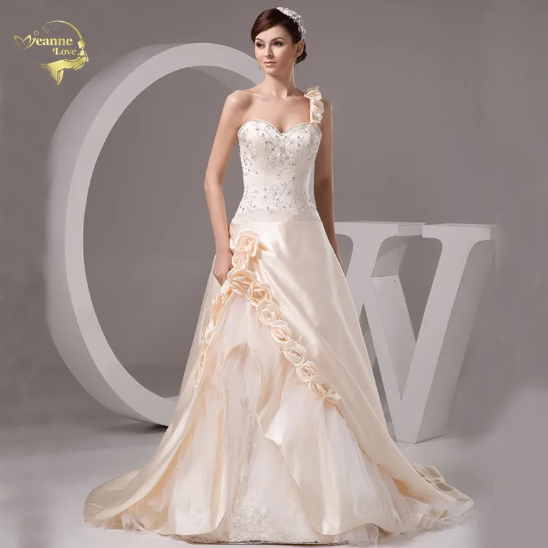 Женское свадебное платье цвета шампанского роскошное с открытым плечом и