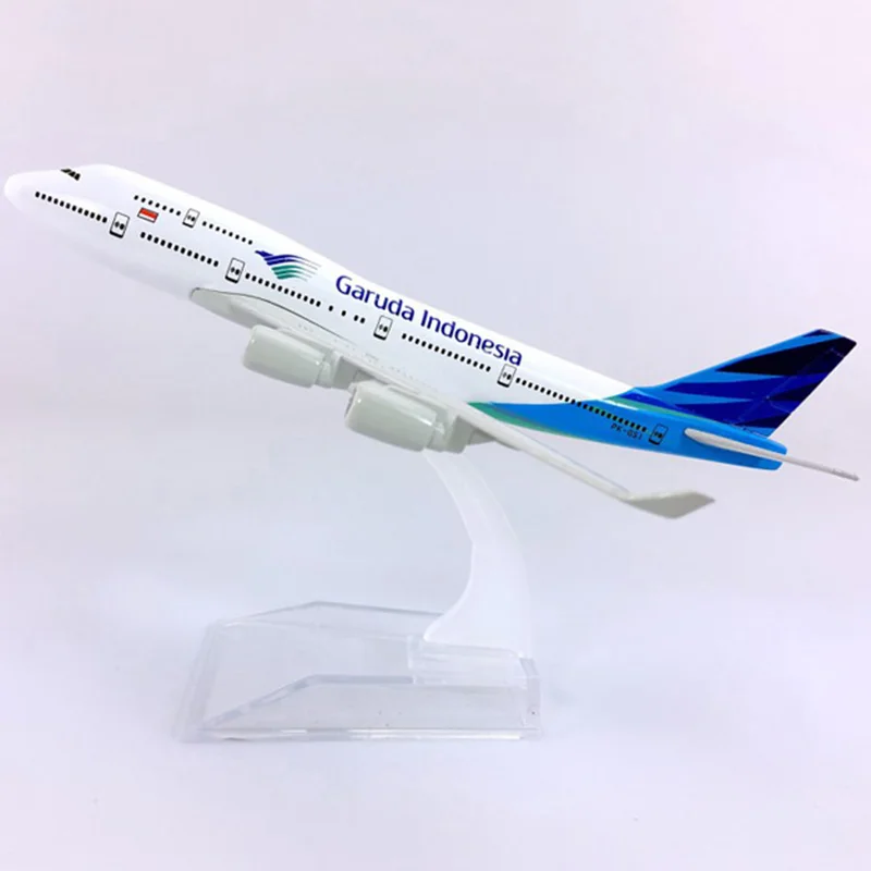 16 см 1:400 B747 400 модель Гаруда Индонезия авиакомпаний С недрагоценных металлов