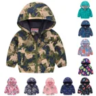 Пальто с длинным рукавом для маленьких девочек и мальчиков, весенняя куртка, пальто с цветочным принтом, тонкая верхняя одежда с капюшоном для девочек, лето 2019