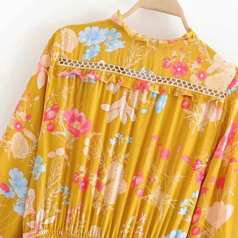 Шикарное мини-платье с цветочным принтом и длинным рукавом элегантное короткое