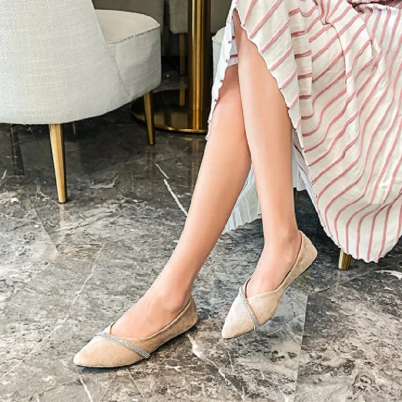

2020 spring new women's flat shoes casual wild fashion comfortable shallow rhinestone pointed flat suede women's shoes
