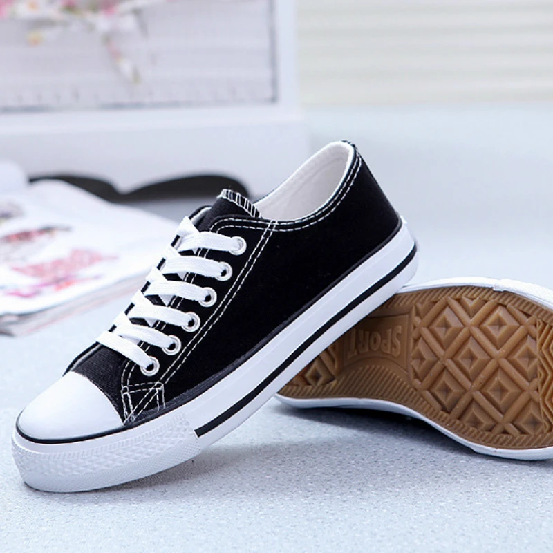 

Women Canvas Sneakers Lovers Comfortable Shoes Vulcanize Flats Casual Chaussure Lace-up Ladies Trainers Footwear