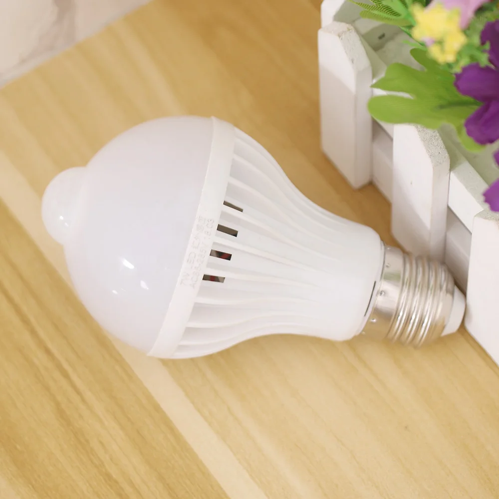 

Sensor Lamp 7w Led E27 Bulb Auto Smart Led Pir Infrared Body Lamp With Motion Sensor Light